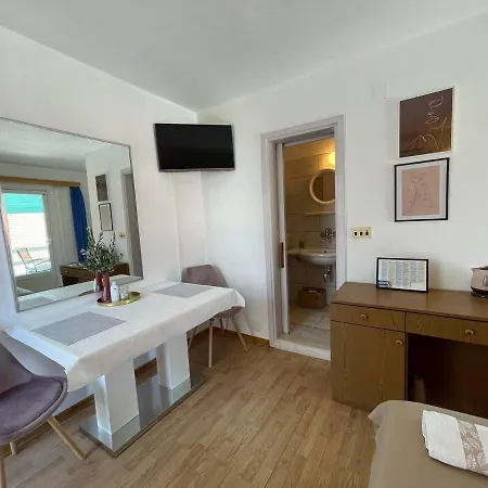 Sirena Korcula Lumbarda