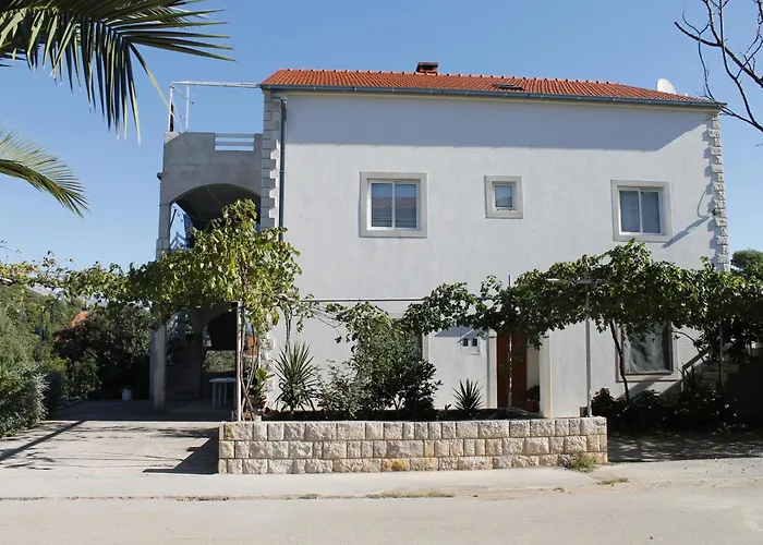 公寓 Sirena Korcula 鲁巴达